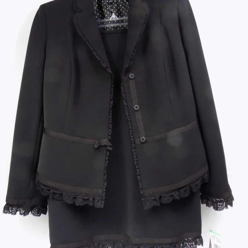 Nipon Boutique "Garden Oasis" 2-Piece Business Suit Black Size 8 NWT - Picture 3 of 16